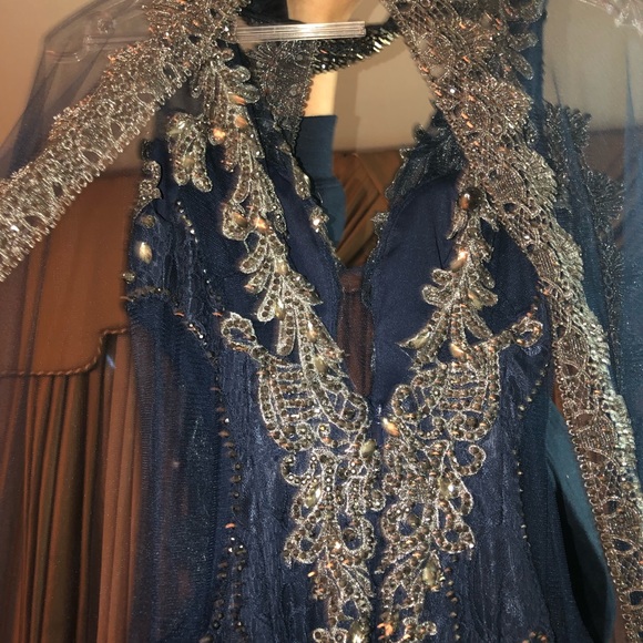 Prom dress - Picture 5 of 6